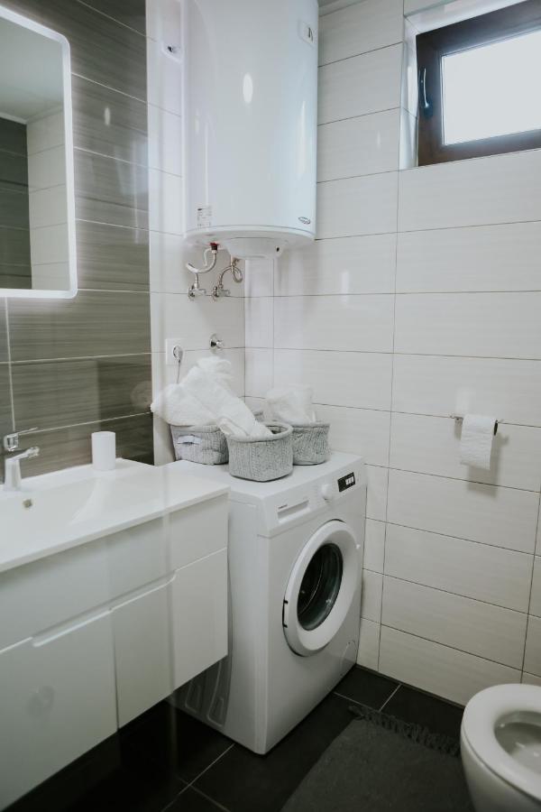 Apartman Nikola Gospić Zewnętrze zdjęcie